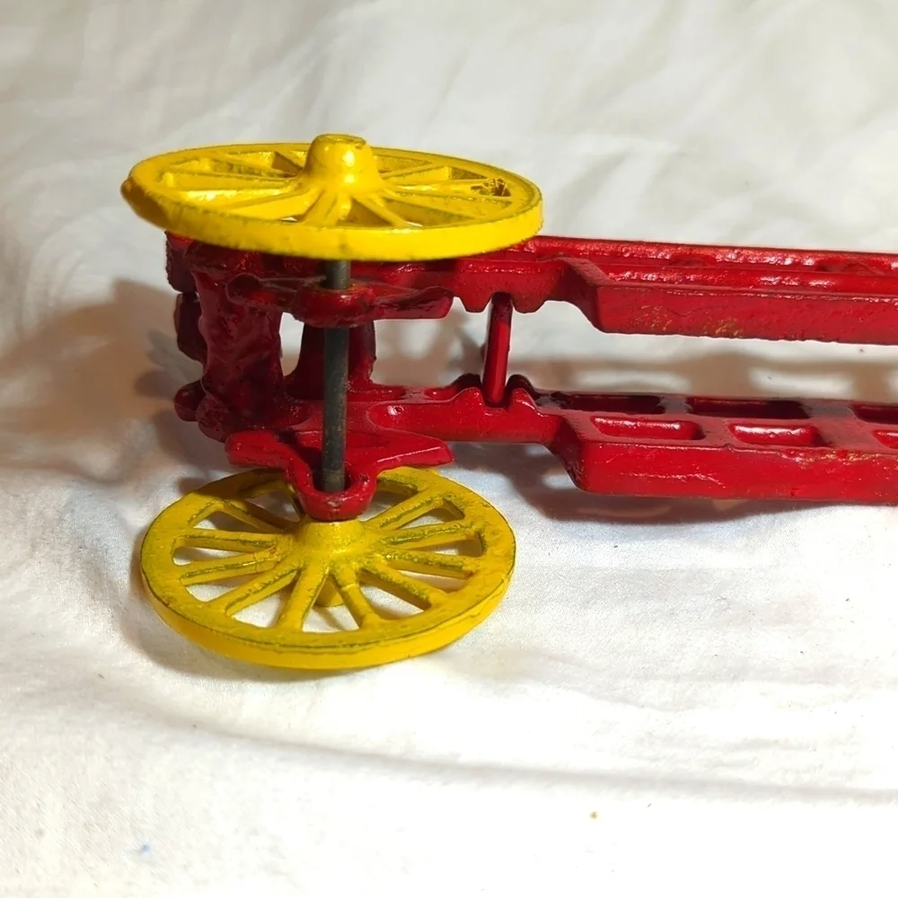 Vintage Cast Iron Horse Drawn Fire Truck Engine Wagon Toy w Fireman and Ladders
